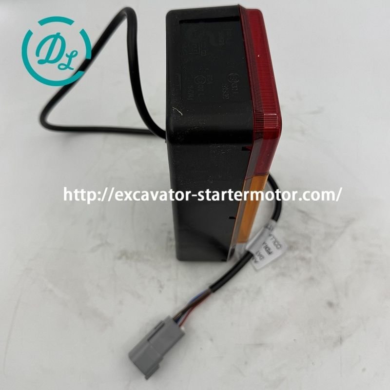 قطع غيار حفارة ضوء خلفي أيمن حفارة OEM 7225546 T40140 T35120 1