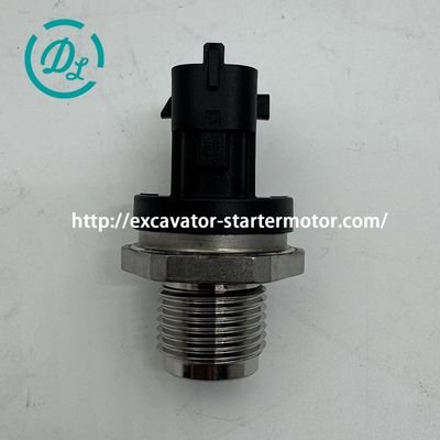 ভালো দাম ইএক্সক্যাভা স্টার্ট বশ ফুয়েল রেল প্রেসার সেন্সর ০২৮১০০৬৩৬৪ ভিএ৩২জি৬১০৯০১০১ ৫২৬০২৪৬ অনলাইন