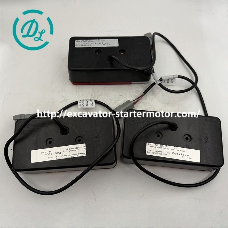 Eexcava右スタート 後ろライト エグババター 部品OEM 7225546 T40140 T35120 2