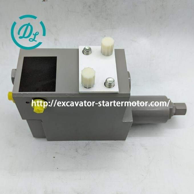 EexcavaStart XCMG XCT50 Winch Balance Valve OEM 1010300475 1