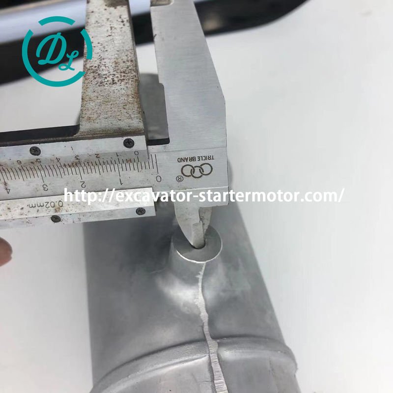 EexcavaStart ISUZU 6SD1 Cobertura del termostato OEM 1-13713050-0 Parte del motor 4