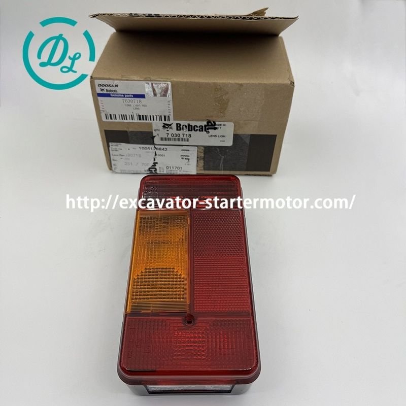 EexcavaStart อะไหล่รถขุด เลนส์ไฟสีแดง OEM 7030718 สำหรับ S450 453 5